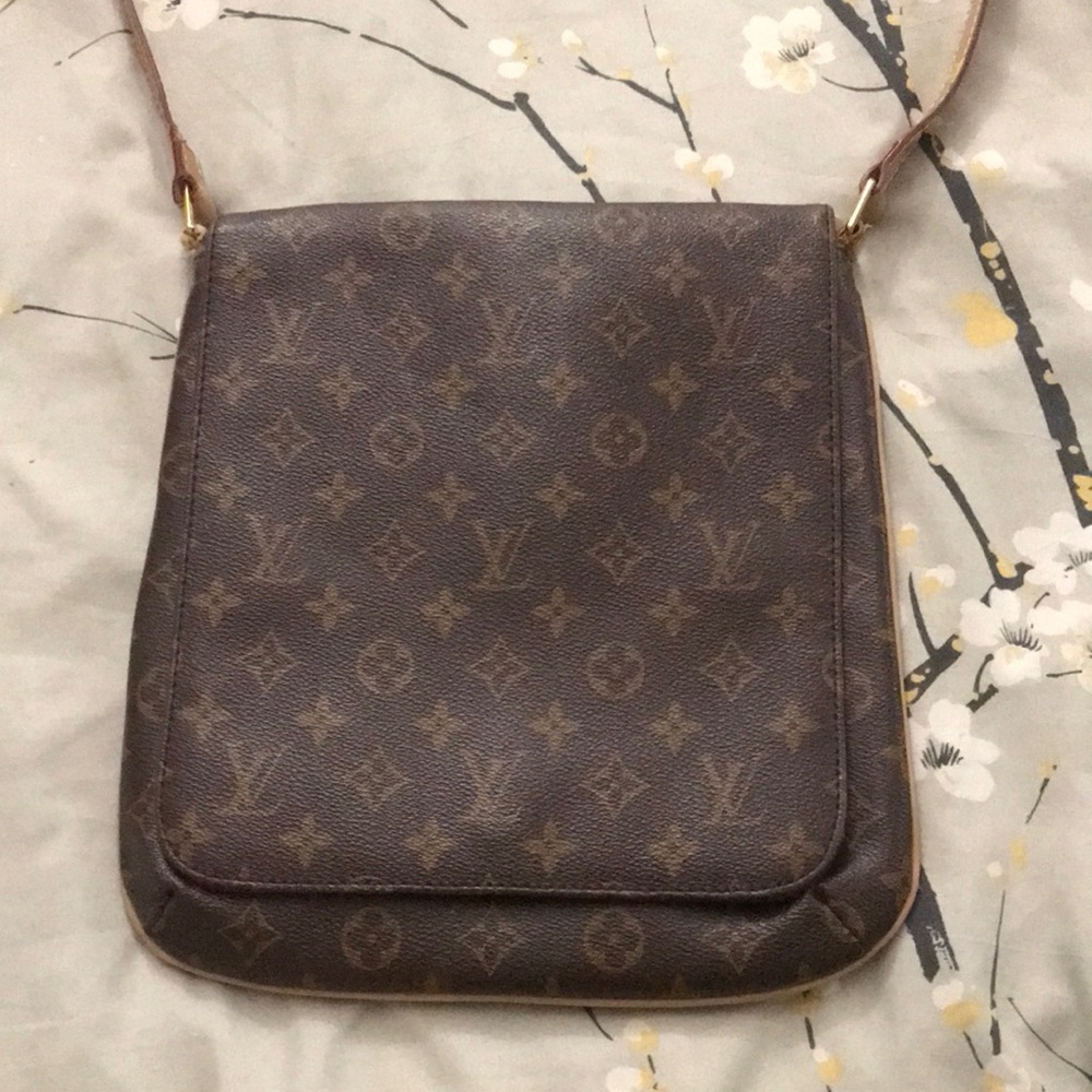 Louis Vuitton vintage monogram crossbody bag